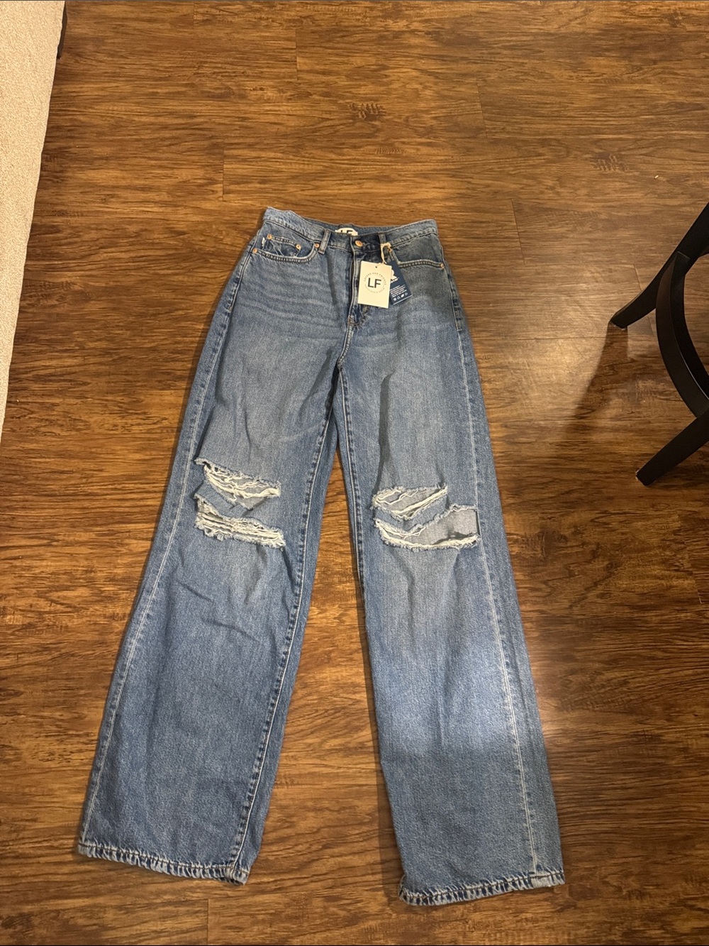NWT lover and friends jeans size 27